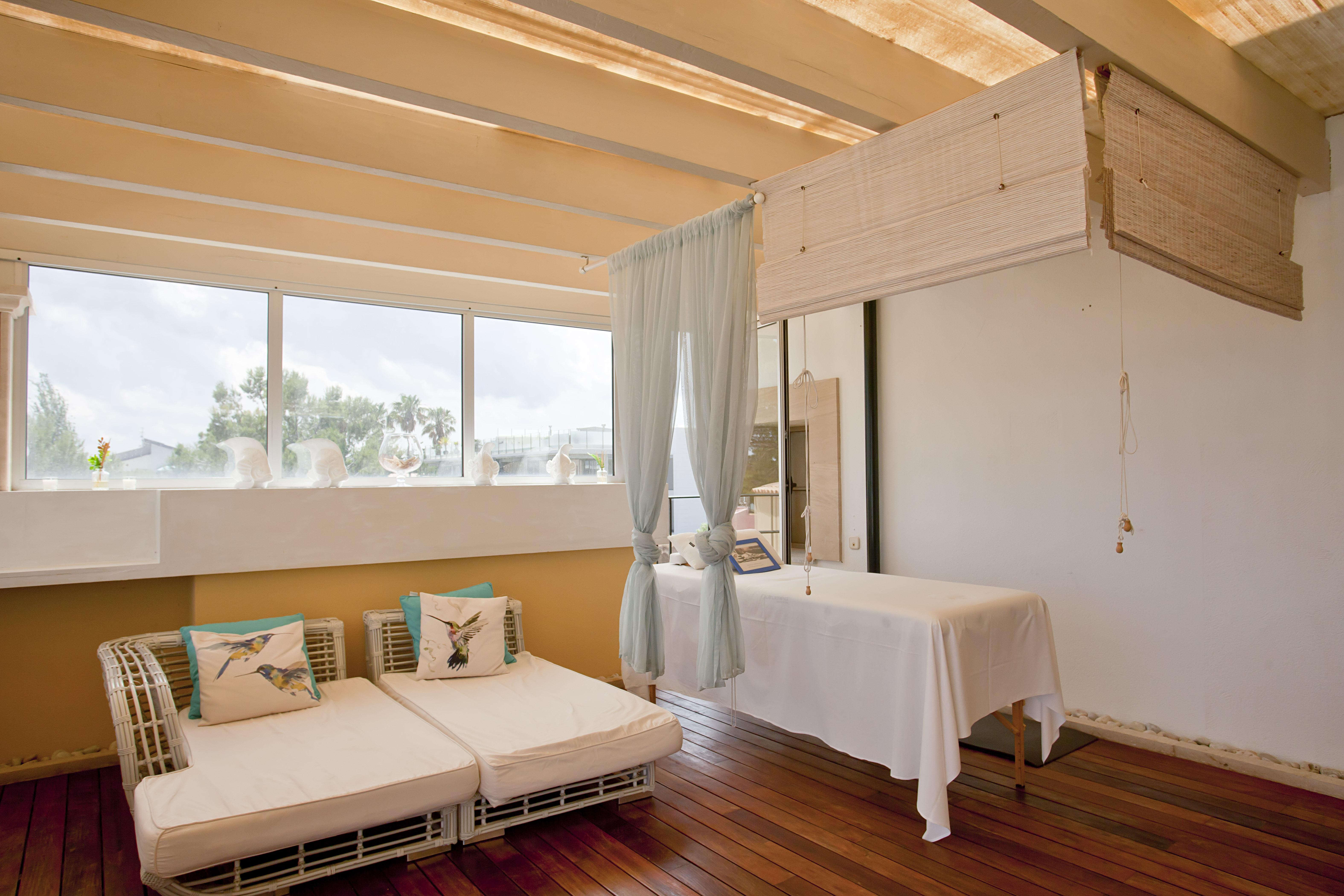 Apartments Galeon Suites Port de Pollenca Luaran gambar