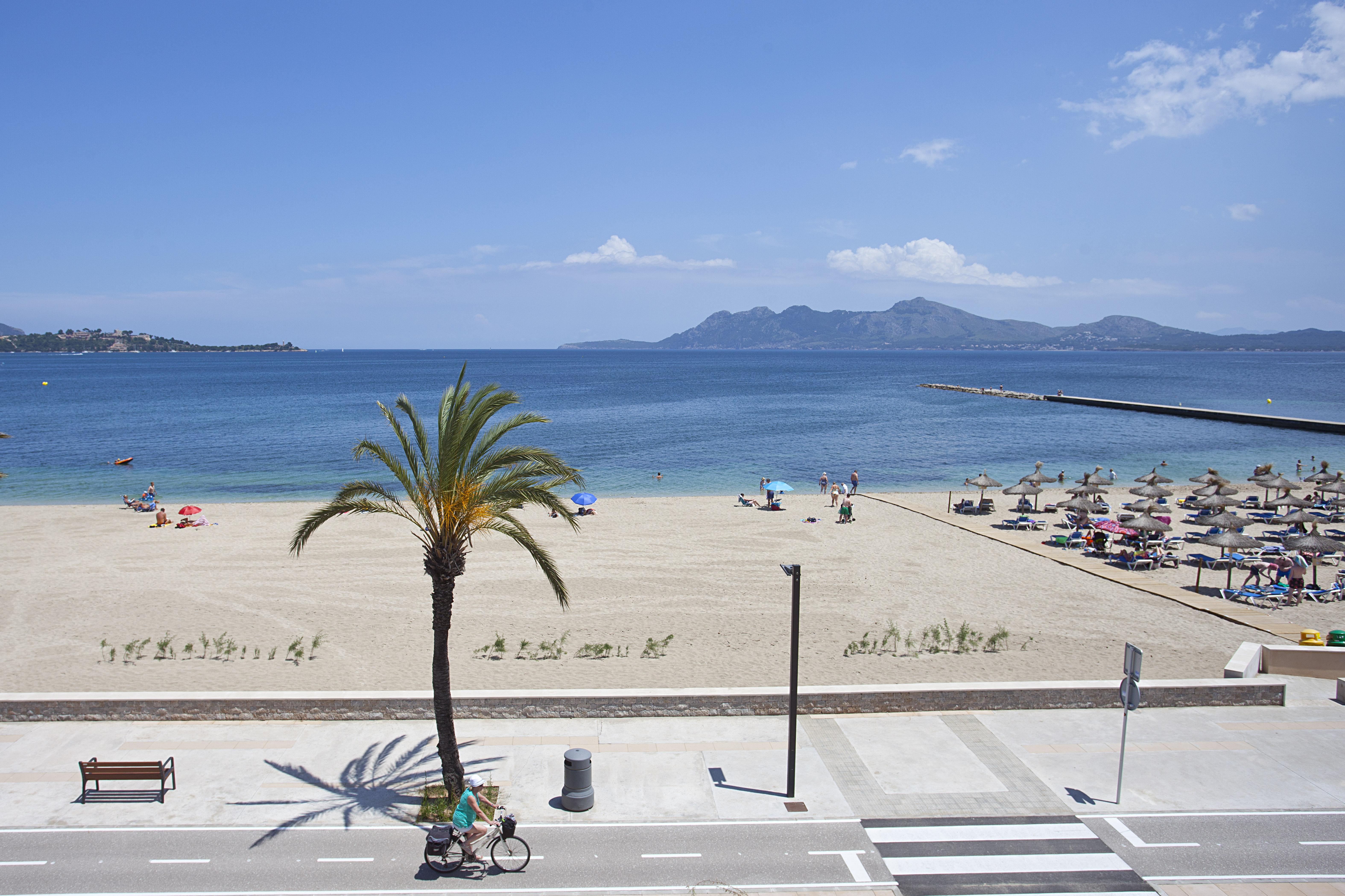 Apartments Galeon Suites Port de Pollenca Luaran gambar